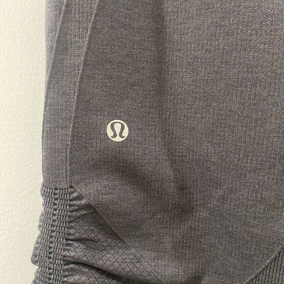 Lululemon In The Flow Crop II - Picture 10 of 11